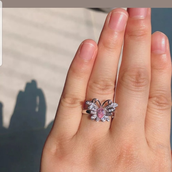 Butterfly Ring - Picture 6 of 7